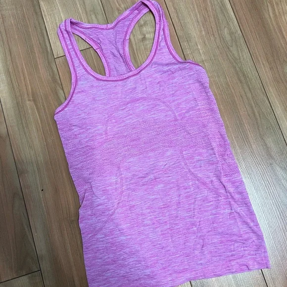 Lululemon Swiftly Tech Racerback Tank – Pink – Size 4 - Picture 3 of 5